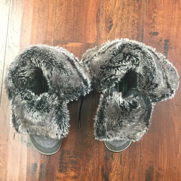 Columbia Heavenly™ Omni-Heat™ Waterproof Boots - Picture 8 of 13